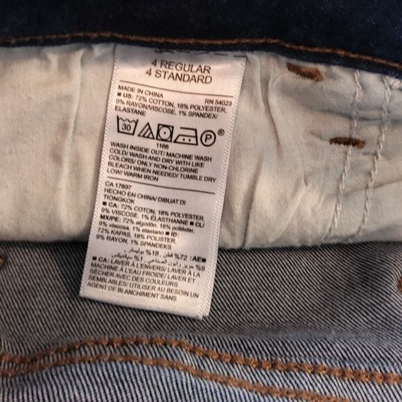 Old Navy Rockstar distressed mid-rise skinny Jeans - Picture 12 of 12